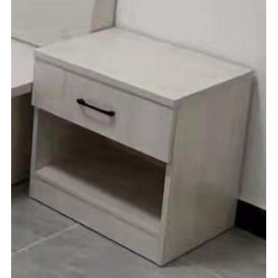 床頭柜